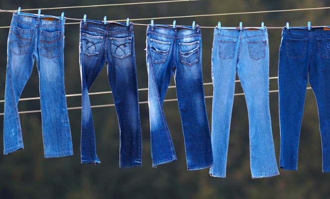 Как часто стирать джинсы: рекомендации и правила ухода